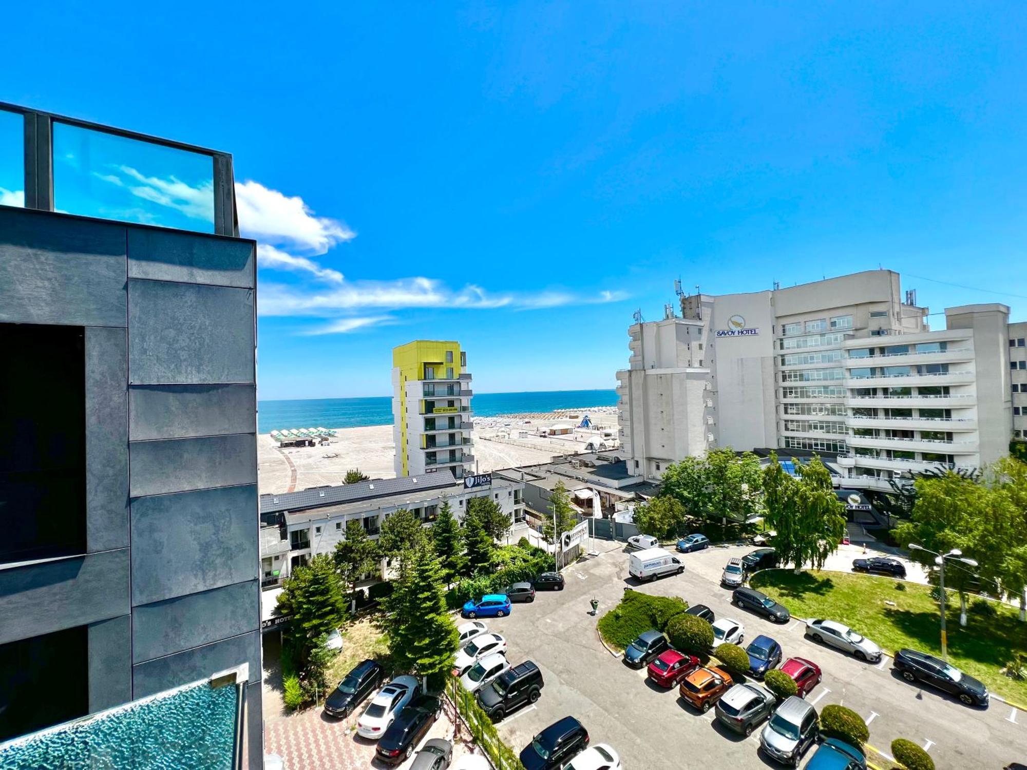 Blue Bike Seaview Apartment Мамая Екстериор снимка
