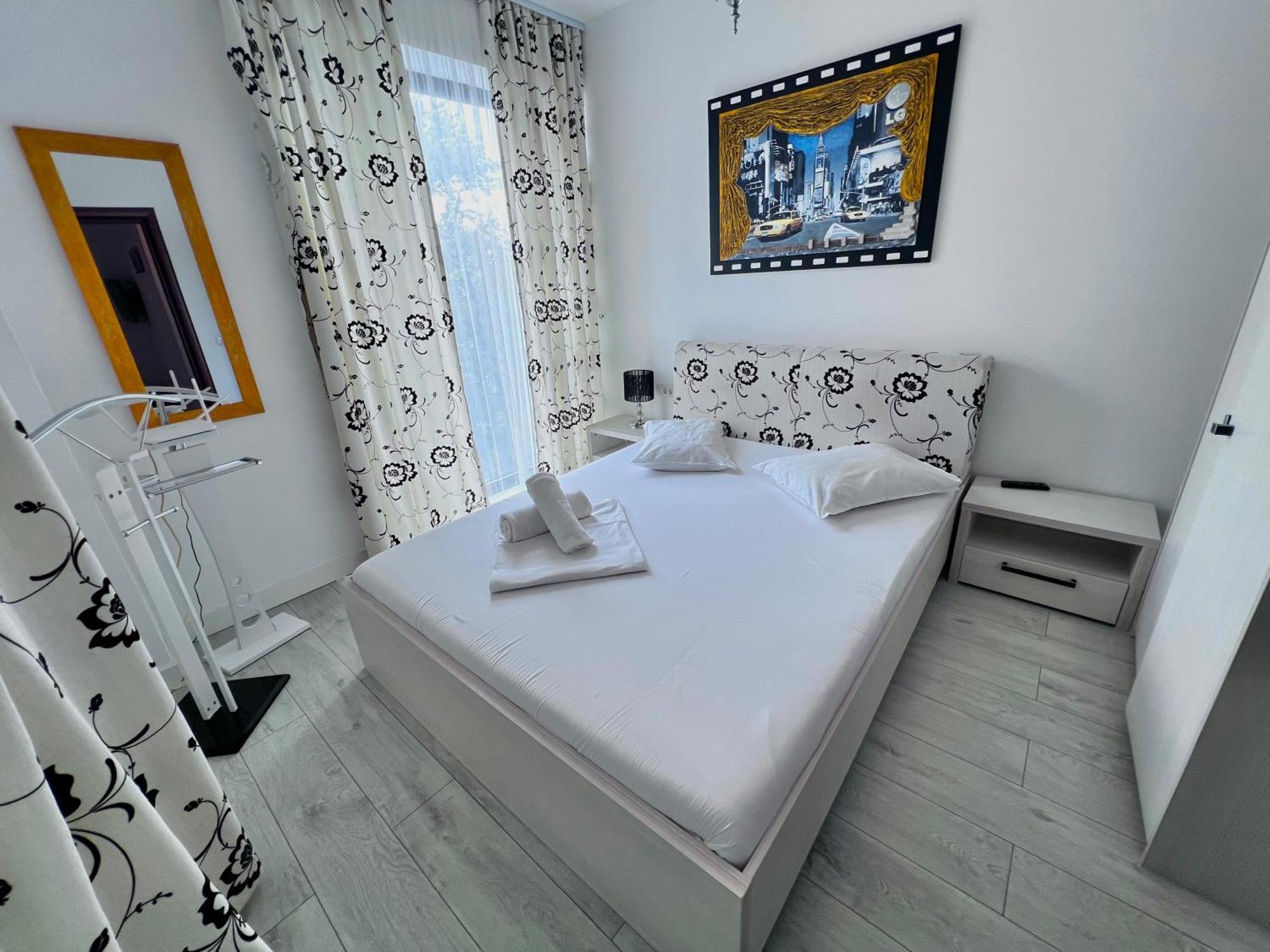 Blue Bike Seaview Apartment Мамая Екстериор снимка