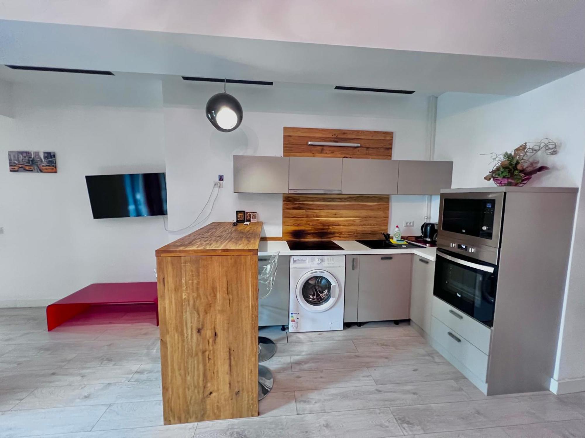 Blue Bike Seaview Apartment Мамая Екстериор снимка