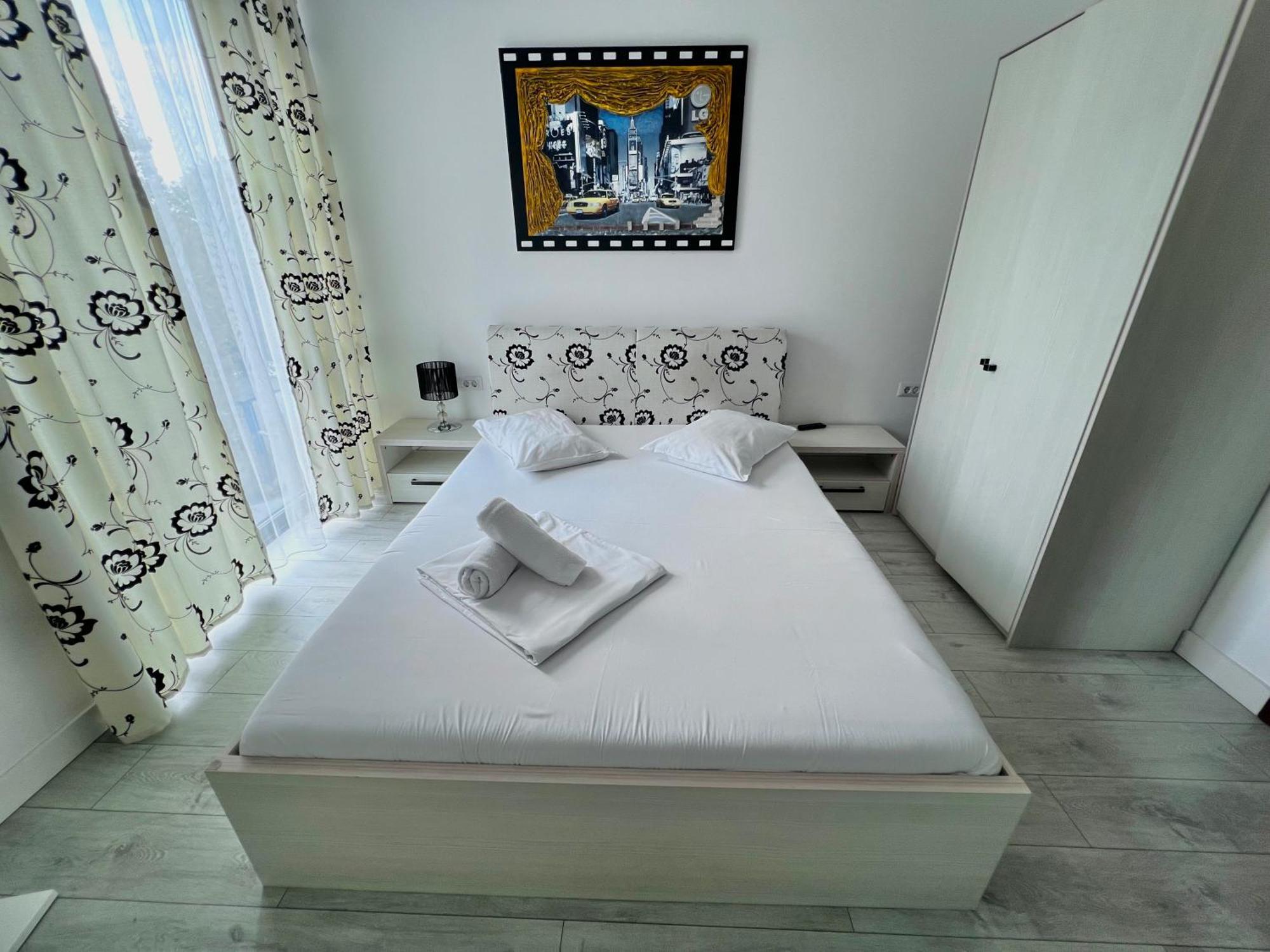 Blue Bike Seaview Apartment Мамая Екстериор снимка
