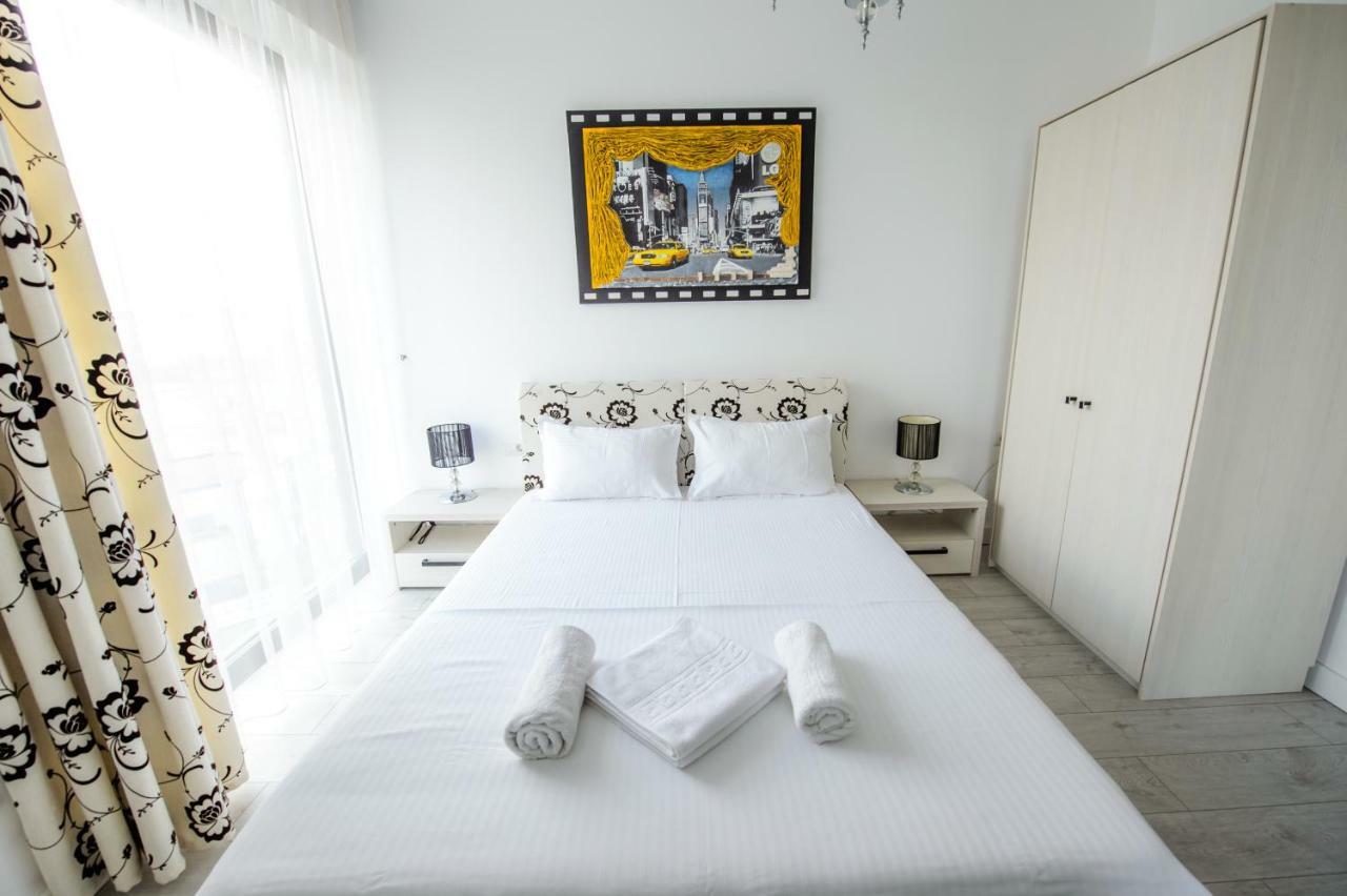 Blue Bike Seaview Apartment Мамая Екстериор снимка