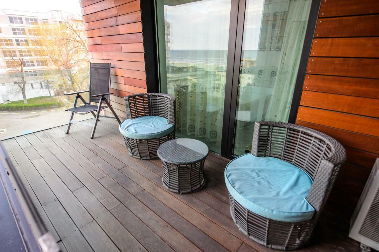 Blue Bike Seaview Apartment Мамая Екстериор снимка