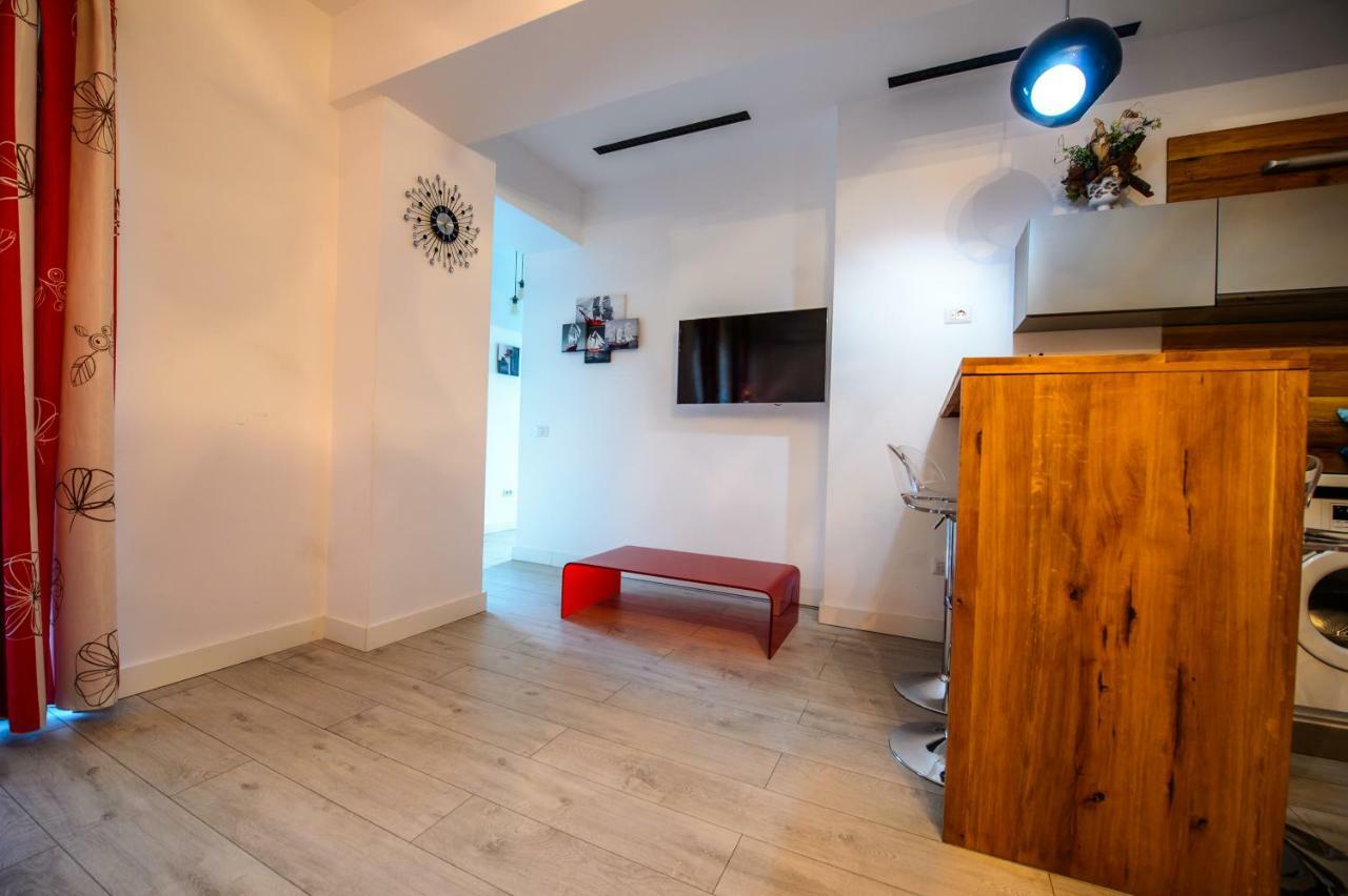 Blue Bike Seaview Apartment Мамая Екстериор снимка