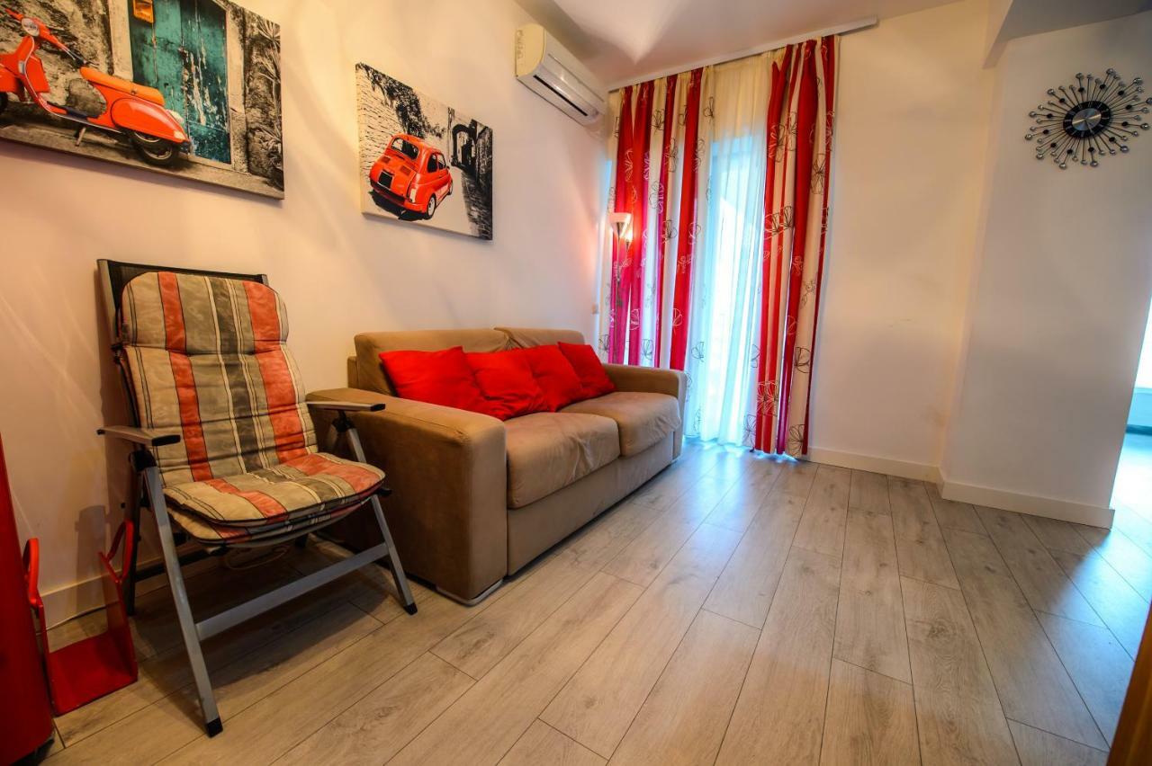 Blue Bike Seaview Apartment Мамая Екстериор снимка